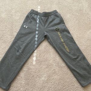 Medium Under Armor Notre Dame grey sweatpants